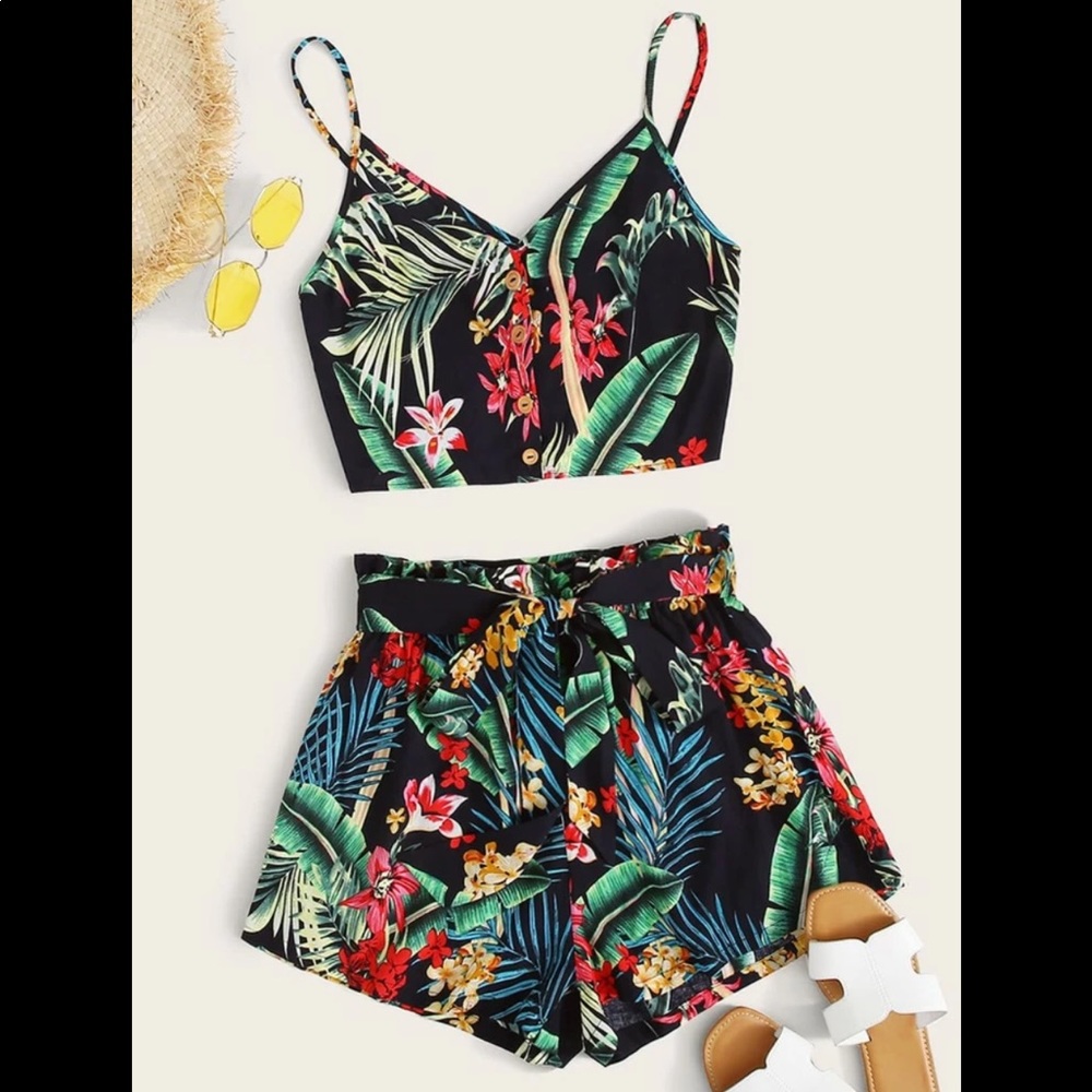 Brand new Top & Belted wide leg short set